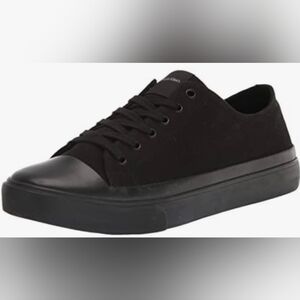 Calvin Klein Low Lace up Sneakers Size 13 MSRP Like New $120